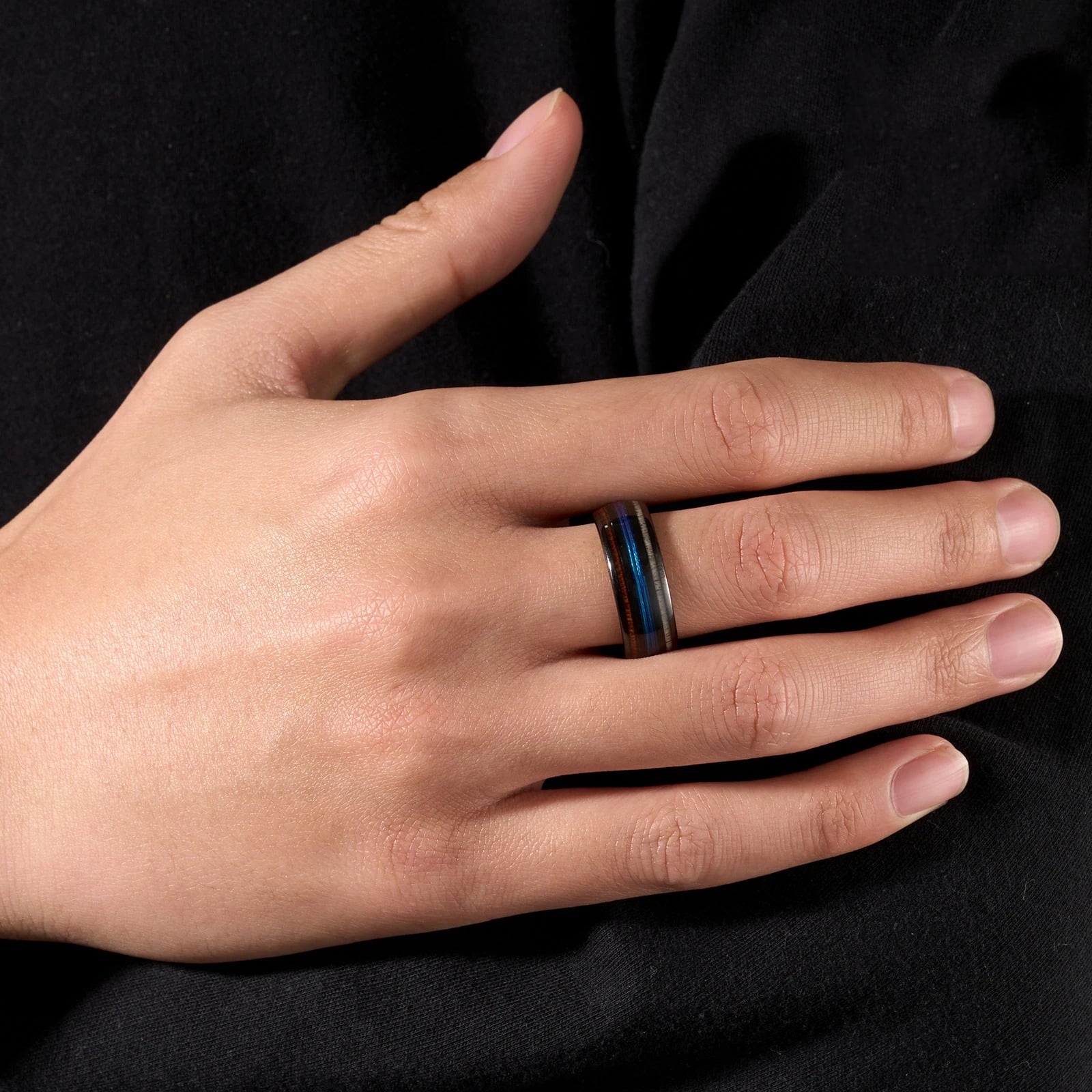 BAGUE EN BOIS – Bois de cerf et Tungstène bleu – Image 4