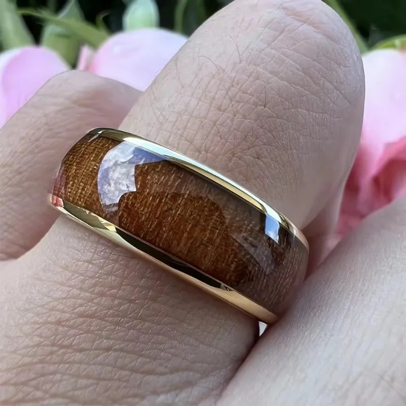 BAGUE EN BOIS – Bois de Chêne et Tungstène or – Image 4
