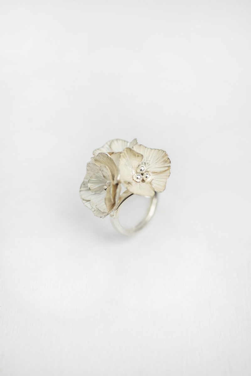 Bague Délicatesse 3 fleurs argent – Image 3
